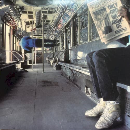 VAMPIRE WEEKEND - ONLY GOD WAS ABOVE US