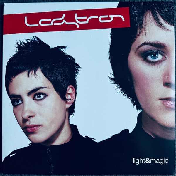 LADYTRON - LIGHT & MAGIC (OFGV) (REIS)