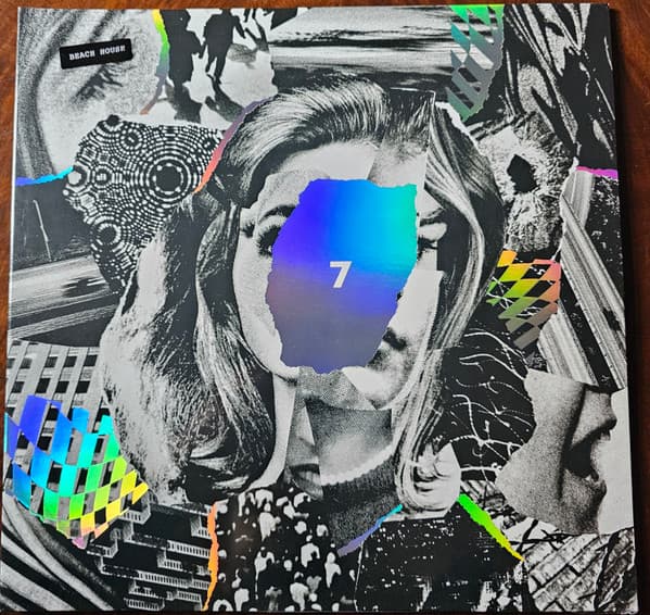 BEACH HOUSE - 7