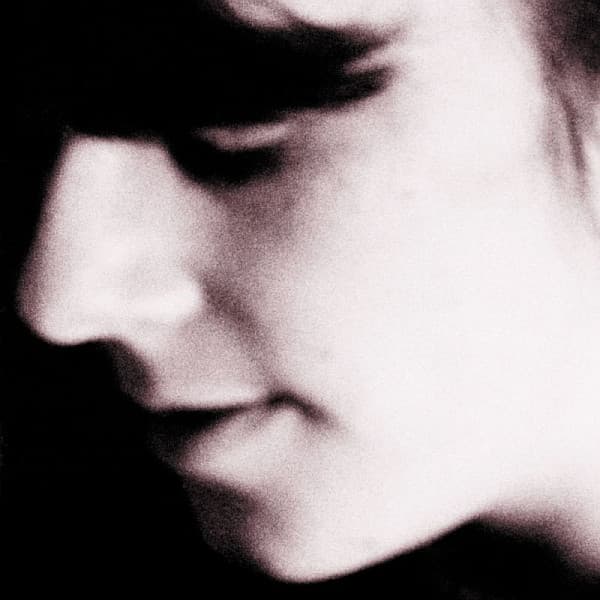 DOIRON, JULIE - BROKEN GIRL